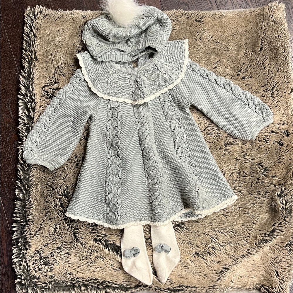 Elegant Knit Dress with Matching Hat